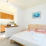 Apartmets Sutmiholjska Apartman Babino Polje