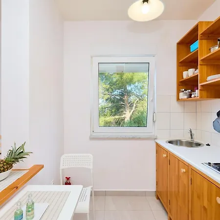 Apartmets Sutmiholjska *